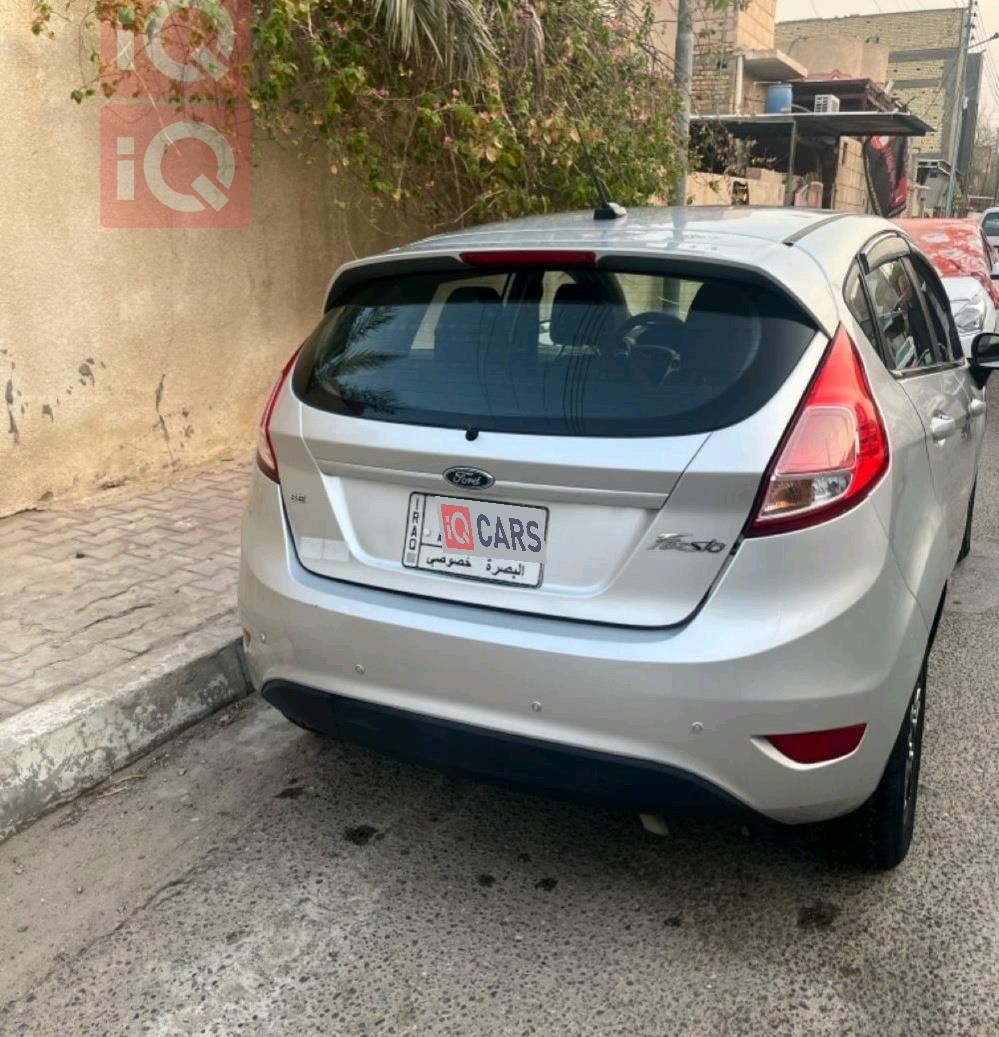 فورد فييستا